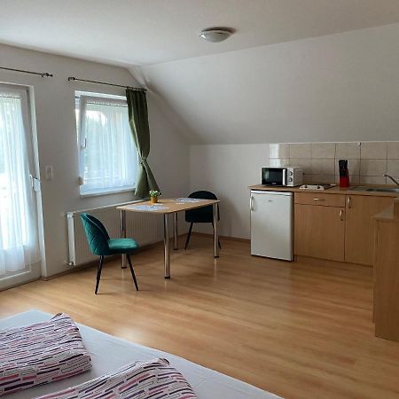 شقة زلاكاروس  في Bonita Apartmanhaz المظهر الخارجي الصورة